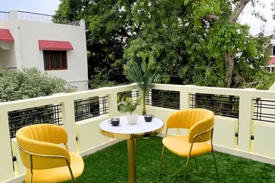 Serene Stay 5bhk Luxury Villa Varanasi