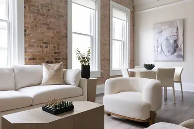 Image de Cotton, Silk, and Linen at the Brent Lofts