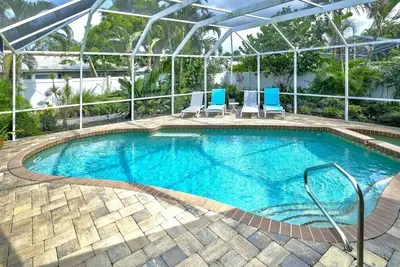 Image de Fantastic Outdoor Area! Pool Home Near Siesta Key Beaches, Shopping, . . .