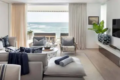 Image de The Nautilus: Designer Beachfront Apartment with Access Directly on the Beach