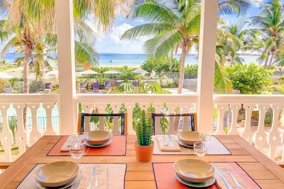 Image de La Belle Bleue, direct plage Orient Bay, piscine, 2 chambres