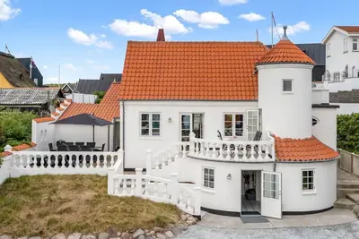 Image de \"Edmond\" - 150m from the sea by Interhome