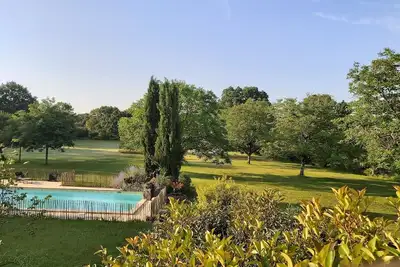 Image de Gîte Au coin des granges*** à Bio, calme et sérénité!