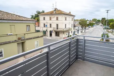 Image de Se029 - Mondolfo, new three-room apartment with balcony and air conditioning