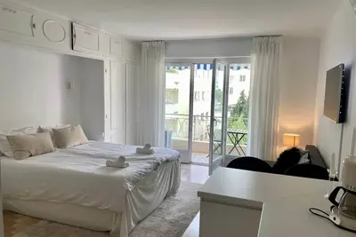 Image de Studio in Cannes - Two minutes from the sea