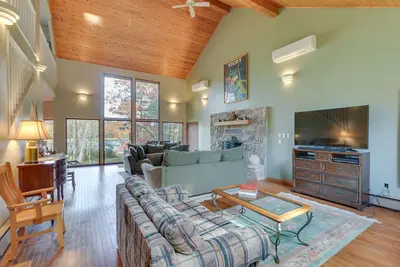 Image de Lakefront Maryland Home - Deck, Grill & Pool Table