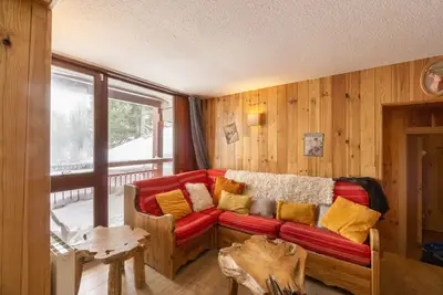 Image de Appartement 'Arc 2000' avec vue sur montagne et balcon