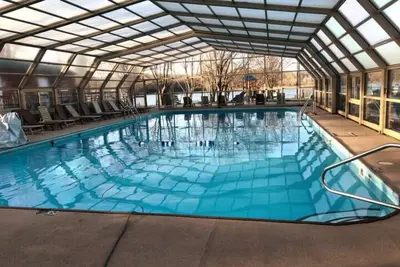 Image de 3 Bedroom Lakefront Condos - Dog Friendly