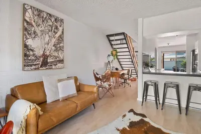 Image de Luxury by the Lagoon - Water Views, 3 Mins to Cbd