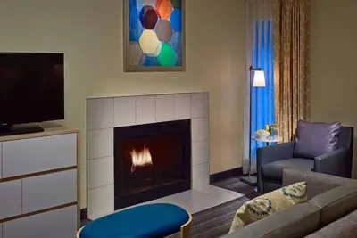 Image de Central Comfort, Family-Friendly Fun, Free Breakfast!