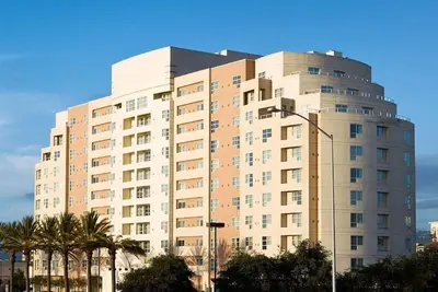 Image de Bask in Modern Style Comfort! 4 Serene Units, near Golden Gate Rec Center!