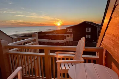 Image de A View To Live For: Gorgeous Ocean View Condo with Seasonal Pool