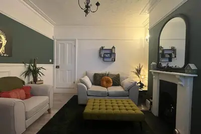 Image de Large 3 Bed House, 2 Bathrooms. For workers, couples & families. \n