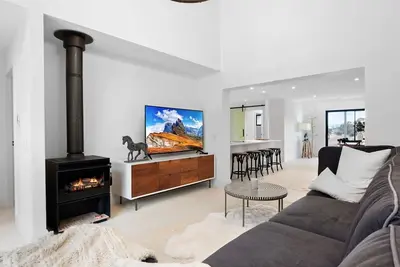 Image de The Jindabread House, true alpine experience in modern comfort.