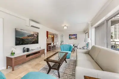 Splendid 2bd w/ One Free Parking