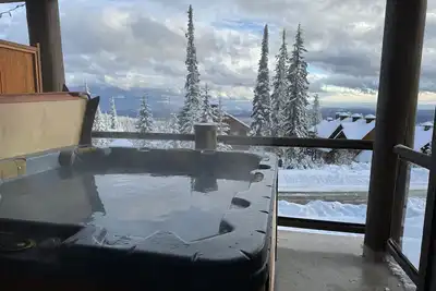 Image de Ski in/Ski out, 2mins to village 3bdrm + hot tub view 2car private parking