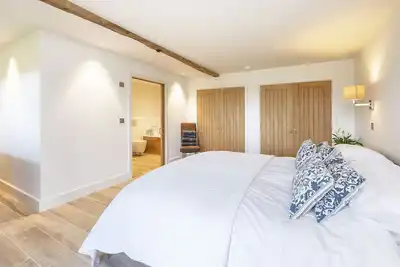 Image de A Luxury and exclusive converted barn and courtyard in the countryside