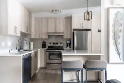 Image de New Renovation in Village 2 Br/2 Bath Pool/Hot Tub