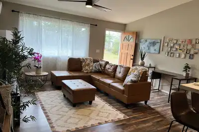 Image de Elegant 3 br 2 b house