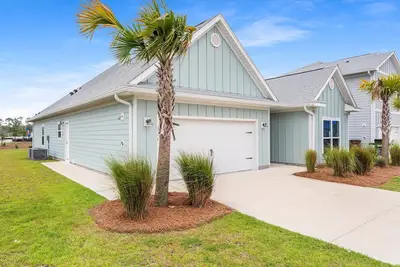 Image de Walk to Boardwalk | Pools, Grill & Golf Cart