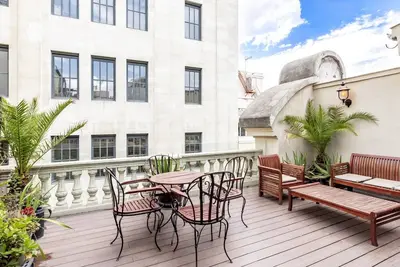 Image de Home Suite Home Iv - Studio apartment with large shared terrace