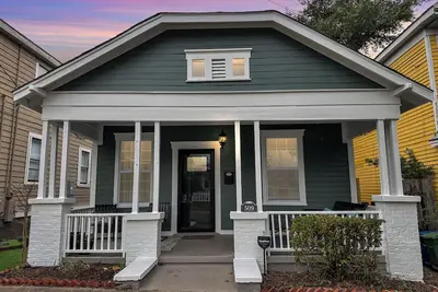 Image de Port City Bungalow~ Discover Wilmington charm near Riverwalk