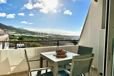 Image de Cozy Seaview Apartment with Gym & Kids Park