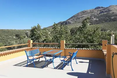 Image de Maison de vacances 'Cortijo Ramonsillos' avec vue sur la montagne, terrasse privée et Wi-Fi