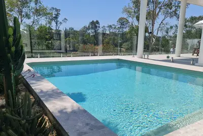 Image de Escape to Your Own Waterfront Palm Springs Oasis on the Gold Coast!