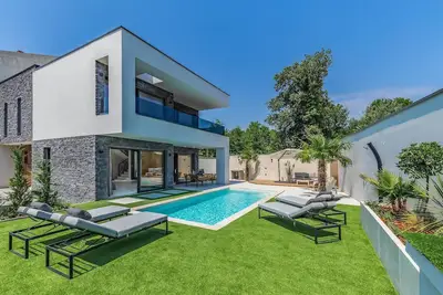 Belle maison à Medulin avec sauna