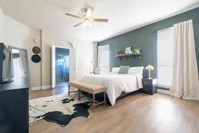 Image de Quiet Home close to 35w and Shopping
