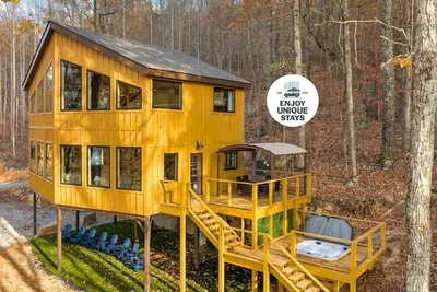 Image de Dreams of Spring at Magnolia Treehouse!