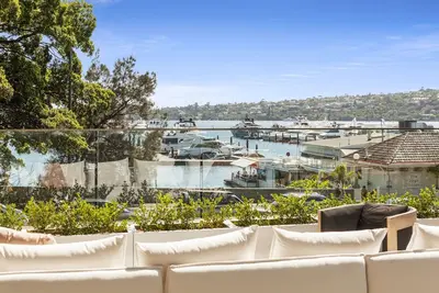 Image de Superb 2-Bed Apartment Facing Rose Bay Marina