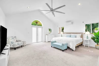Image de Center Grove | Lush & Spacious 3br New Home