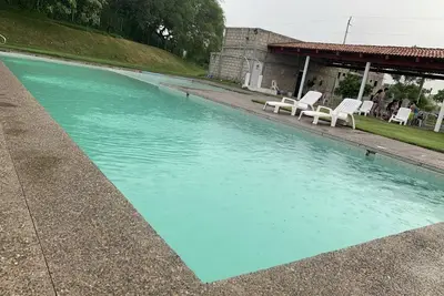 Image de Departamento en Coto con Alberca, Áreas Verdes, Cerca del Aeropuerto y Vidanta