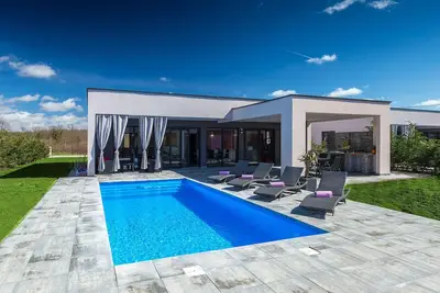 Image de Superbe maison Ă Svetvincenat