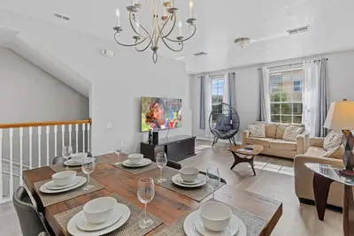 Image de 3 Suites near Universal, Disney and Convention!