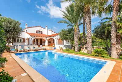Image de Villa Juana Blanes - Quatre Chambres Villa, Couchages 8