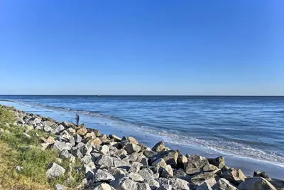 Image de South End St. Simons Island townhome in Pier Village