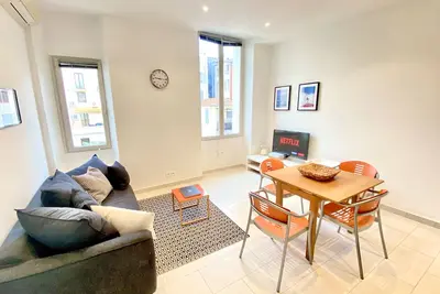 Image de Andrea By Scls Locations