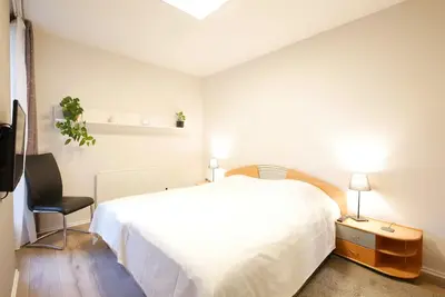 Image de Erdgeschosswohnung mit Eigenem Parkplatz Vorm Haus in Ruhiger Zentraler Lage