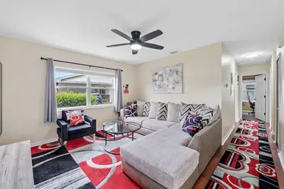 Image de Central Tampa Escape – Perfect for Business, Getaways & Families