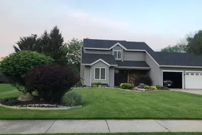 Image de Upscale home fit for a Princess! Or Prince