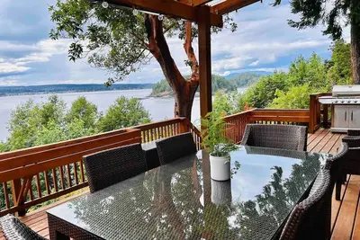 Image de Charming 2 Bedroom Q Cove Cabin - Spectacular Ocean views & Pet Friendly!
