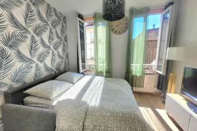Image de Charmant Studio 26m² au Cœur de Troyes | Idéal pour 2 | Proche de Tout!