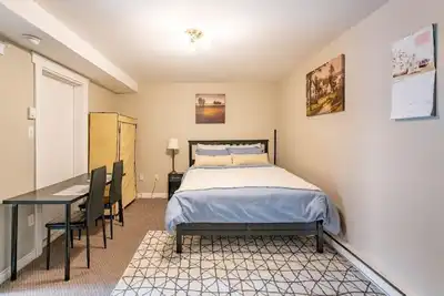 Image de Quad-k Suite, \nA Cozy and private guest suite in Portland Estate.