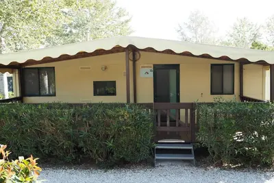 Image de Casa Rossa Xv - Comfortabel Chalet met Airco & Veranda Dichtbij Zee!