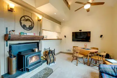 Image de Mountain Condo w/ Fireplace in Kirkwood Ski Resort