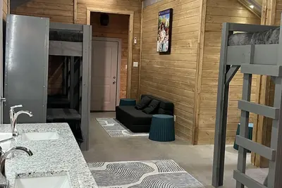 Image de Ultimate Upscale Sports Retreat Near Houston. \n42 Comfortable Beds.