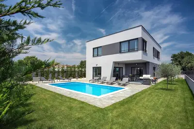 Image de Magnifique maison Ă Pula